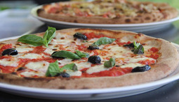 Mikä on napolilainen pizza ja miten se valmistetaan?